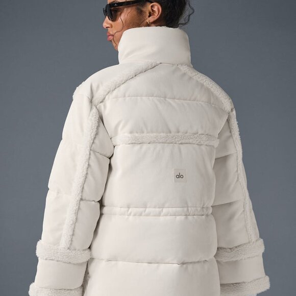 Alo Yoga Ice Breaker Puffer Jacket Ivory - Picture 4 of 5